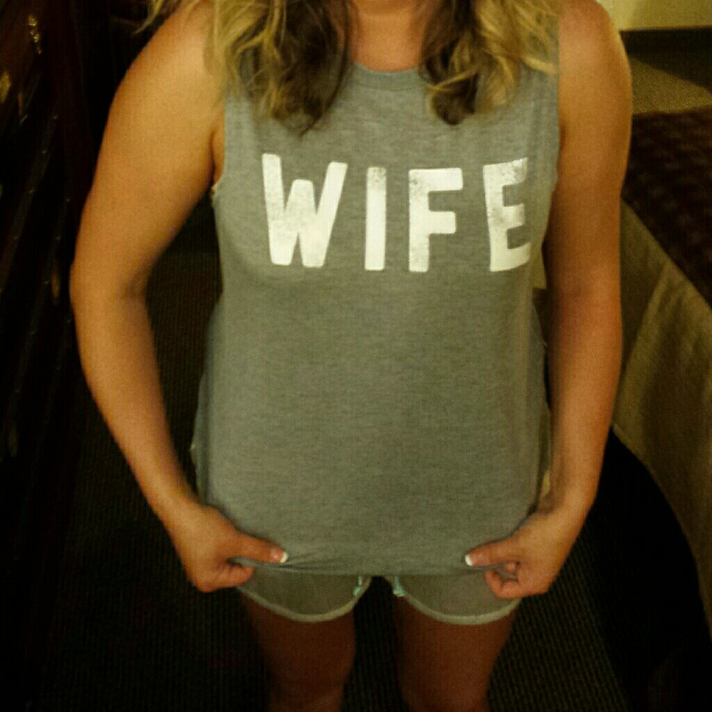 Wife tank